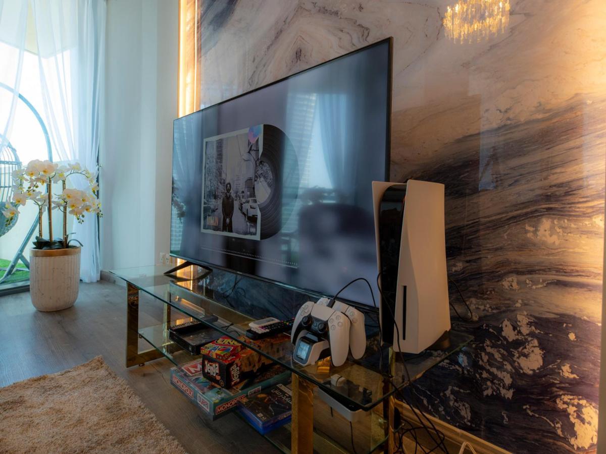 شقة First Class 3Br With Full Dubai Skyline & Sea View المظهر الخارجي الصورة