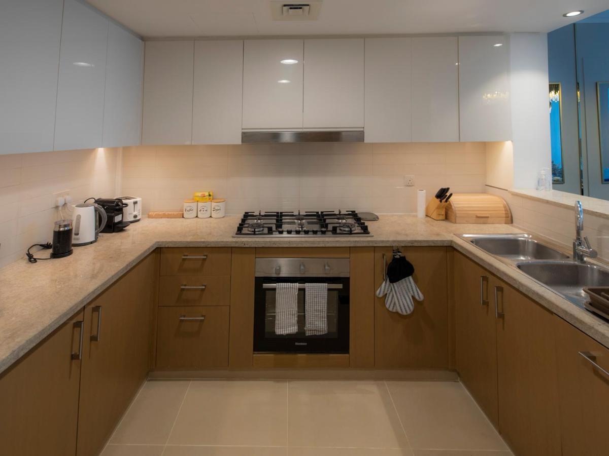 شقة First Class 3Br With Full Dubai Skyline & Sea View المظهر الخارجي الصورة